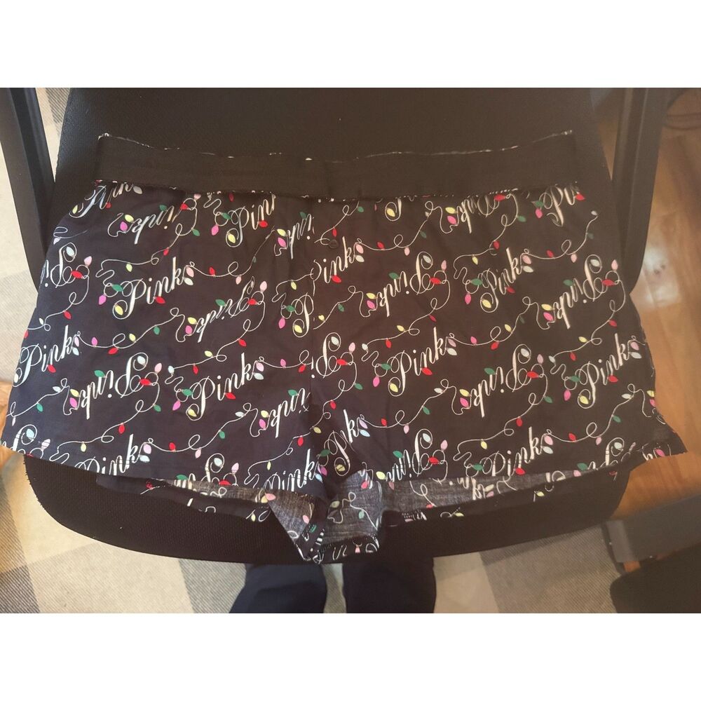 BNWT Victoria's Secret PINK Sleep Shorts Size Large Christmas Holiday Print